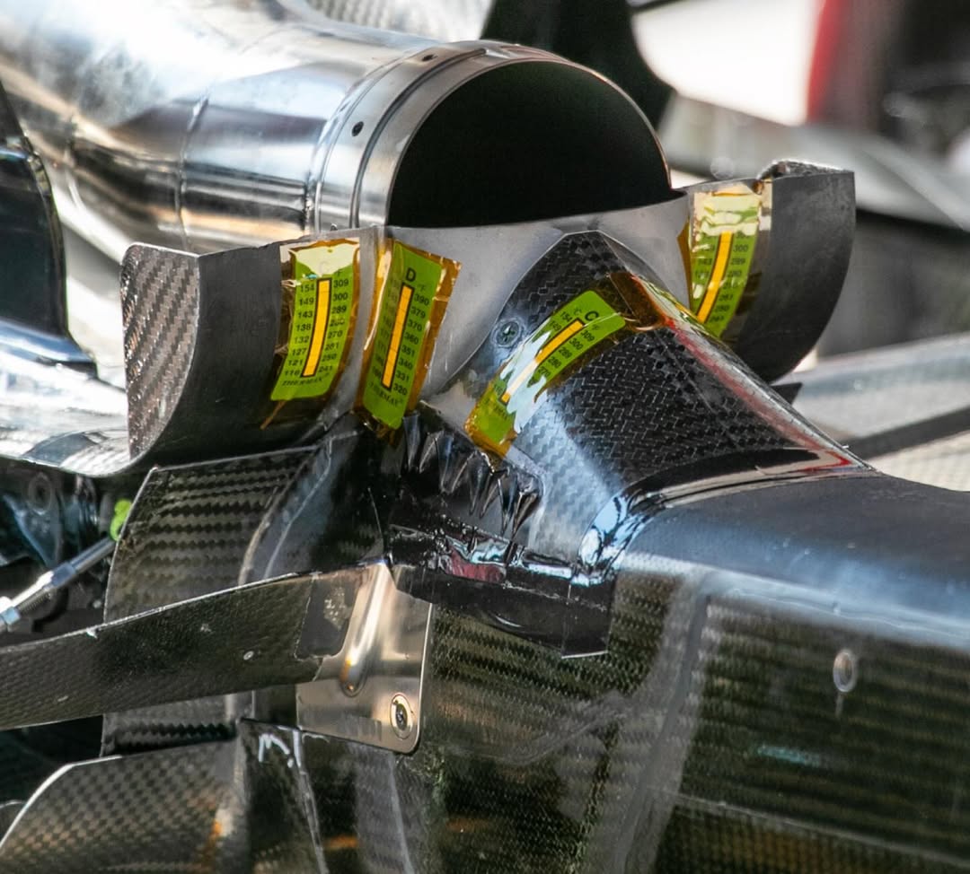 Saída do escapamento e defletor de gases da Ferrari SF-26 2026 – análise técnica detalhada