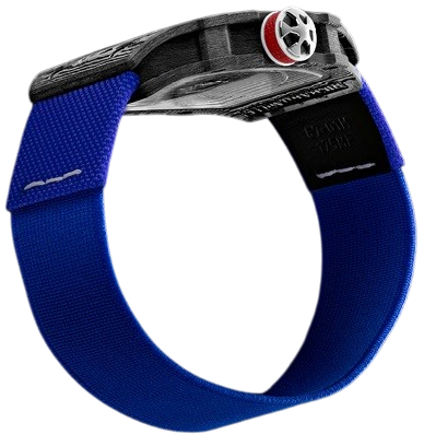 Richard Mille RM 67-02 com pulseira elástica azul em ângulo tridimensional