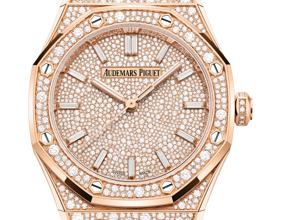 Vista frontal completa do Royal Oak Selfwinding snow-set